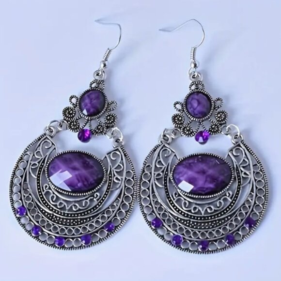 d'vine Products Jewelry - Elegant & Exquisite Vintage Inspired Intricate Bollywood Droplet Earrings